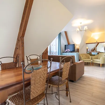 מלון Karma La Normande 3*